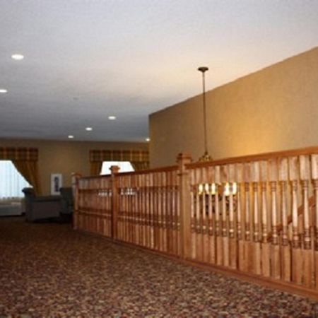 Town & Country Inn And Suites Quincy Bagian luar foto