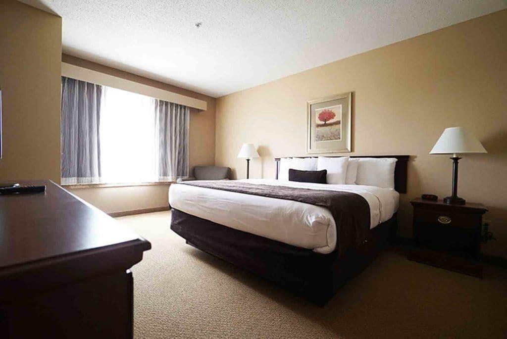 Town & Country Inn And Suites Quincy Bagian luar foto