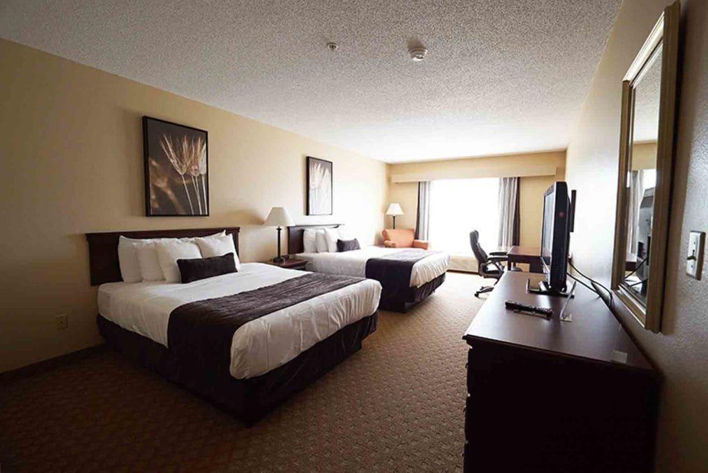 Town & Country Inn And Suites Quincy Bagian luar foto